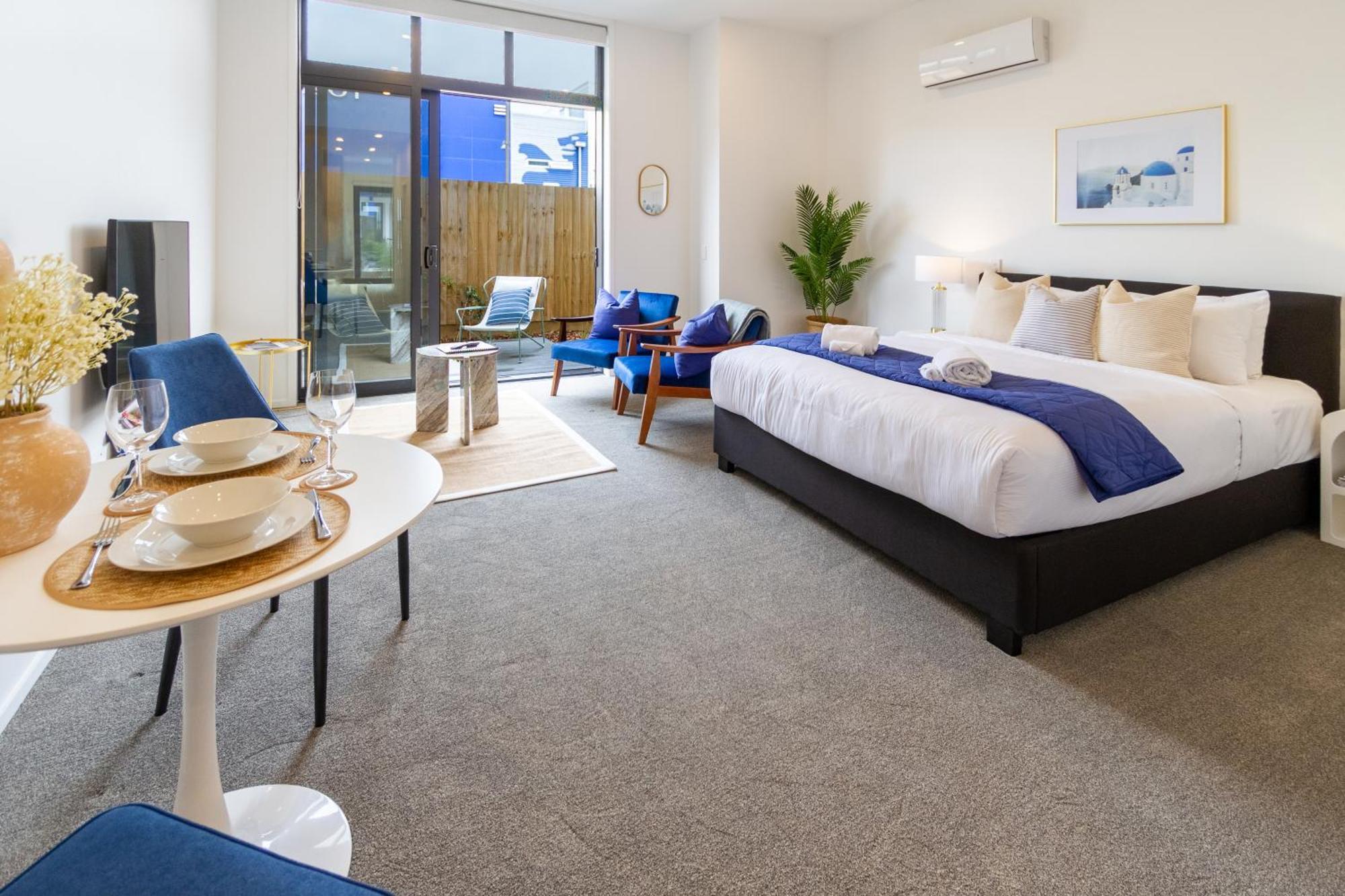 Central Christchurch Santorini Style 1Br Studio Εξωτερικό φωτογραφία
